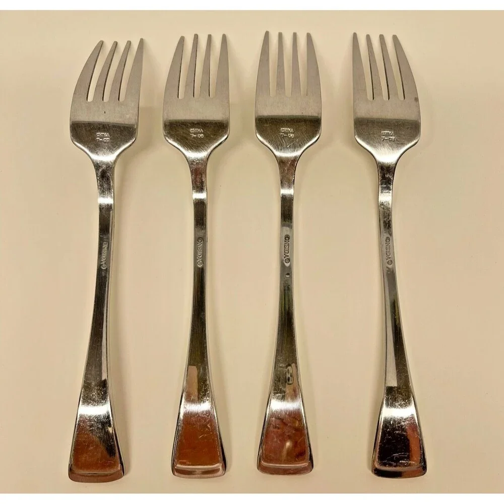 Oneida Silver Emma Mirror Stainless Steel Flatware set of 4-7